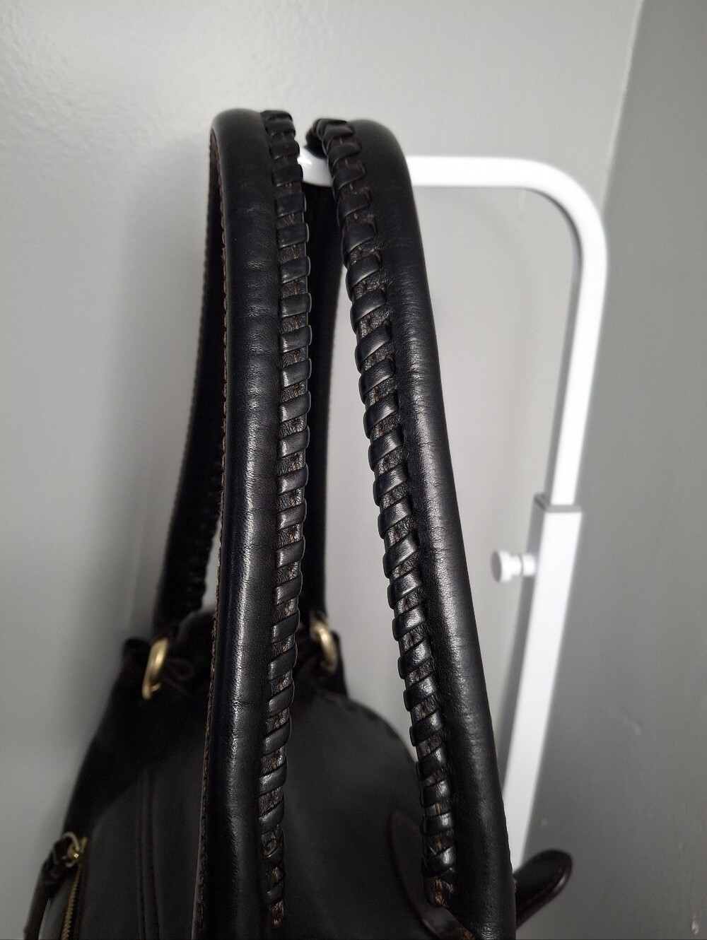 Dooney & Bourke Florentine Vacchetta Leather Flap Hobo Shoulder Bag Black EUC - Picture 11 of 12